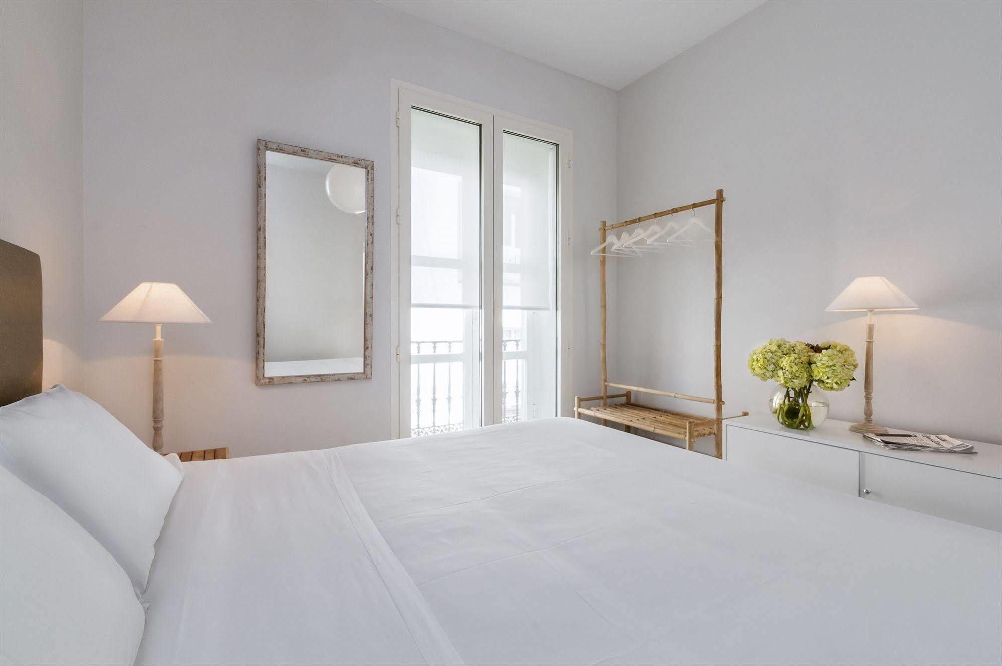 Suites Sevilla Plaza Extérieur photo