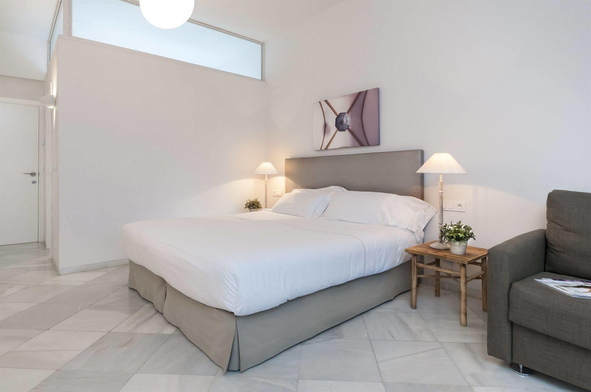 Suites Sevilla Plaza Extérieur photo