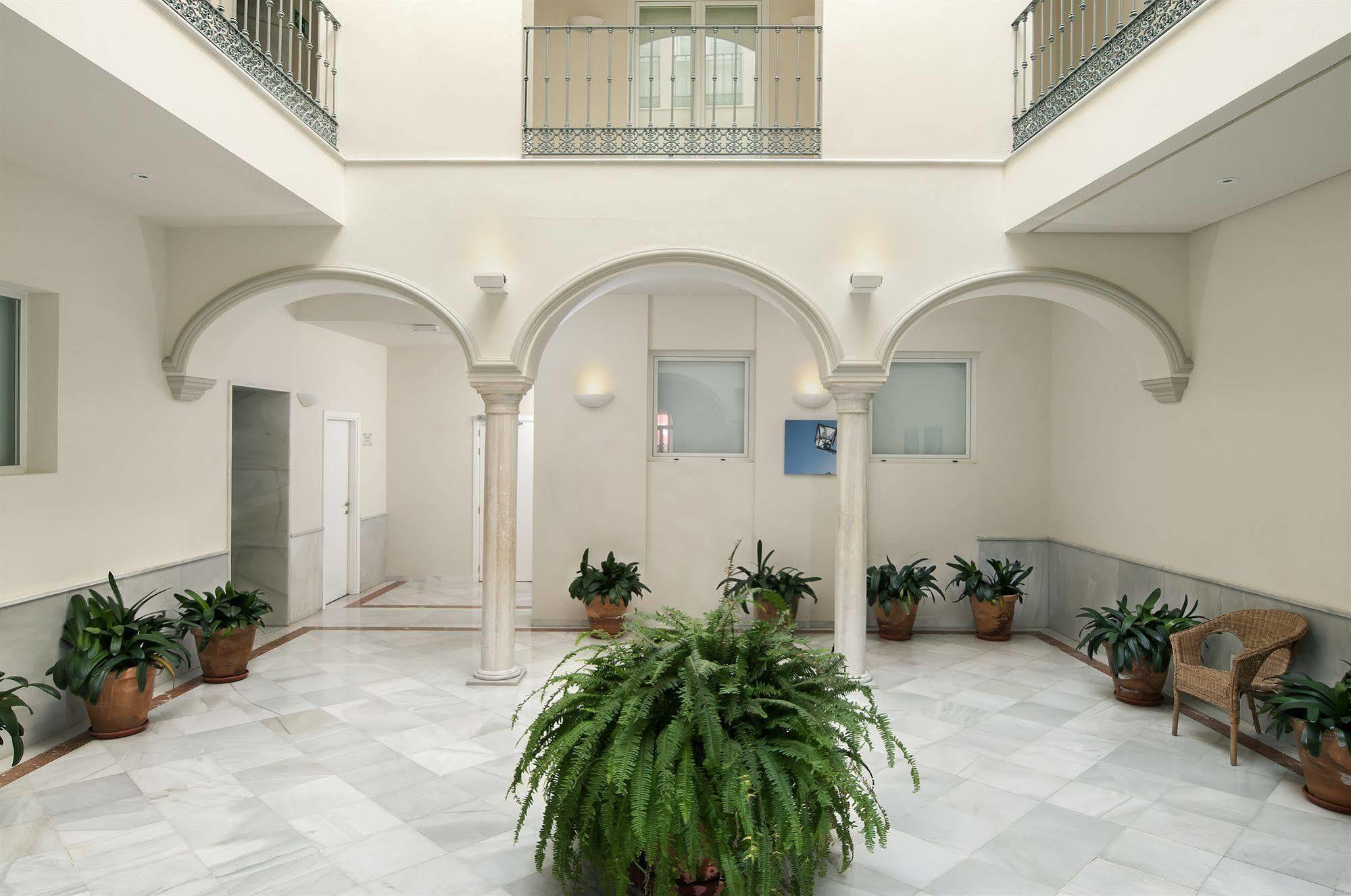 Suites Sevilla Plaza Extérieur photo