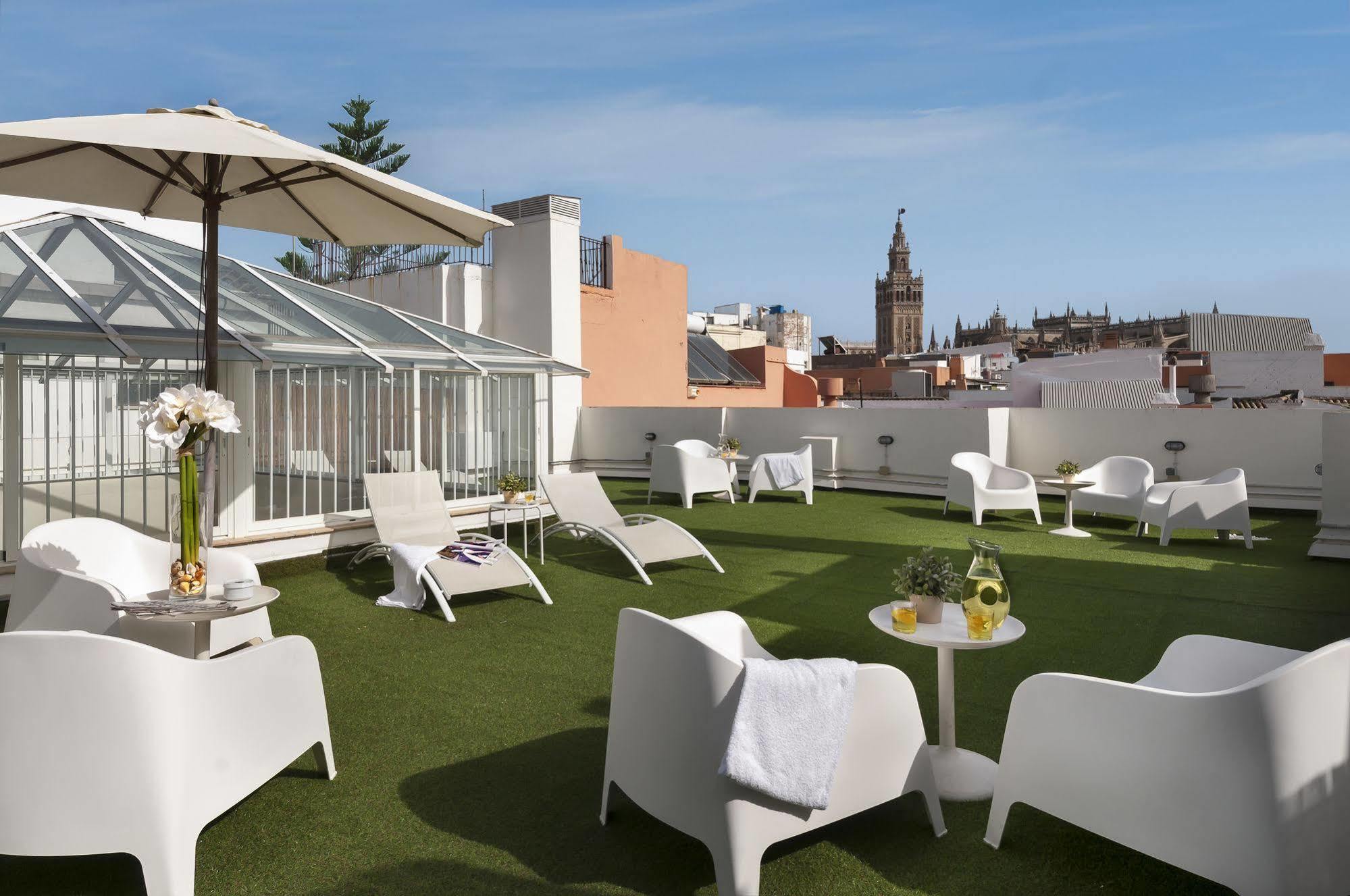 Suites Sevilla Plaza Extérieur photo