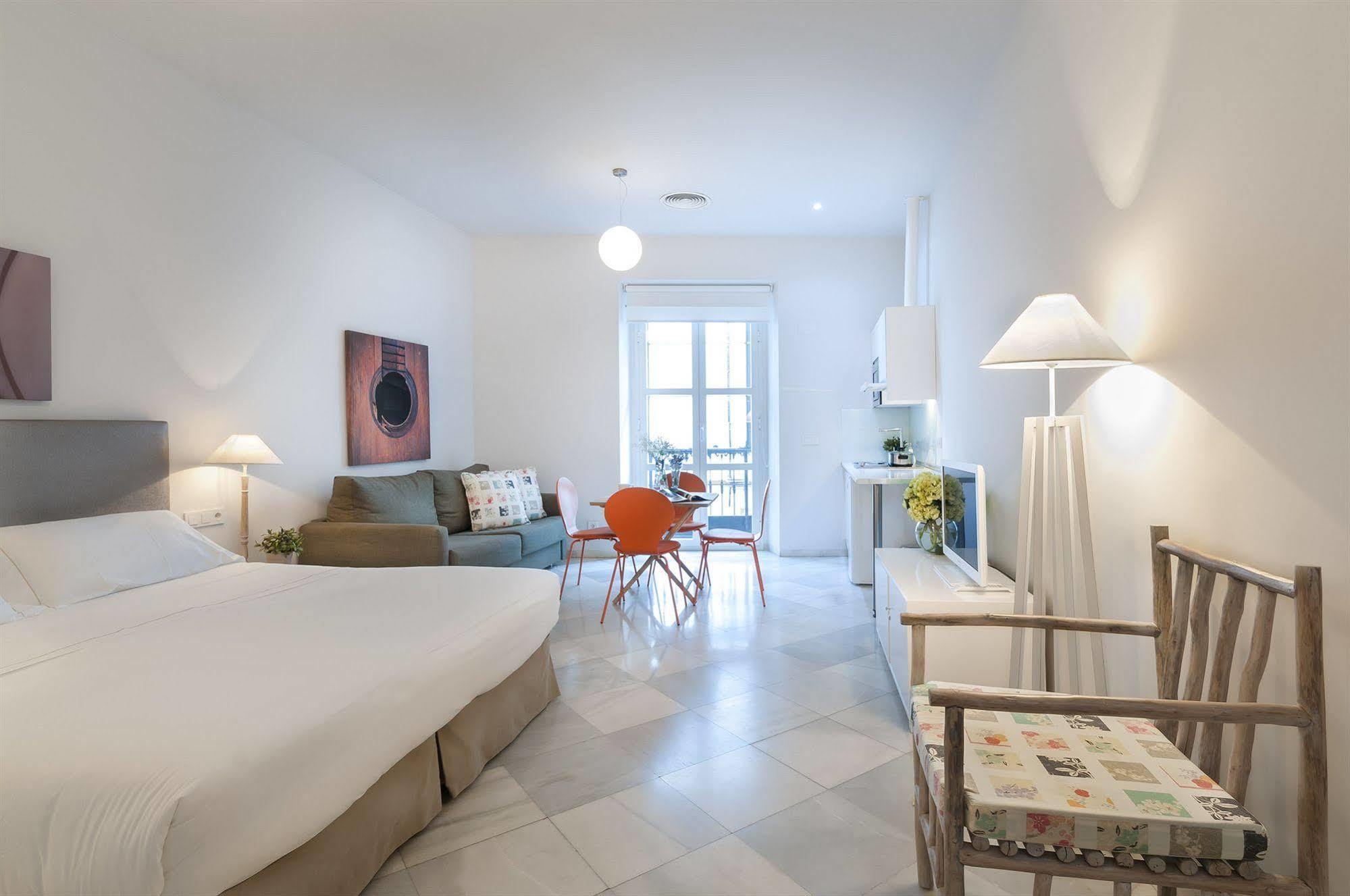 Suites Sevilla Plaza Extérieur photo