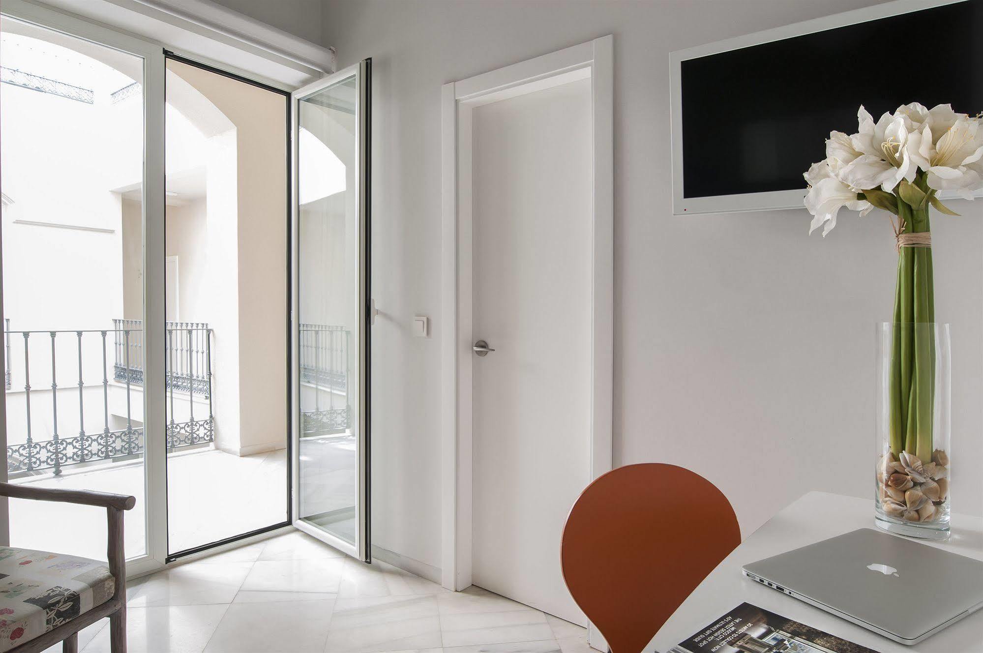 Suites Sevilla Plaza Extérieur photo