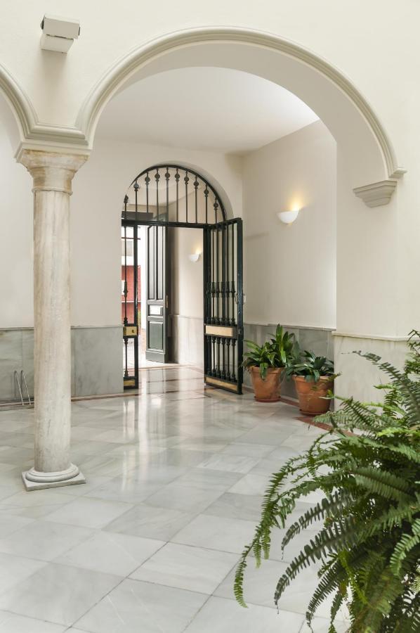 Suites Sevilla Plaza Extérieur photo